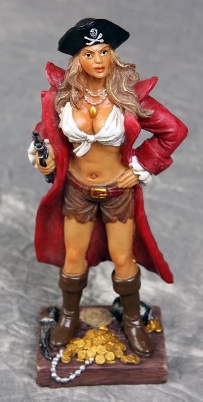 Lady Pirate Statuette
