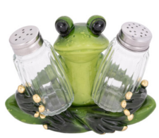 5 1/2 Inches High Frog Salt & Pepper Set
